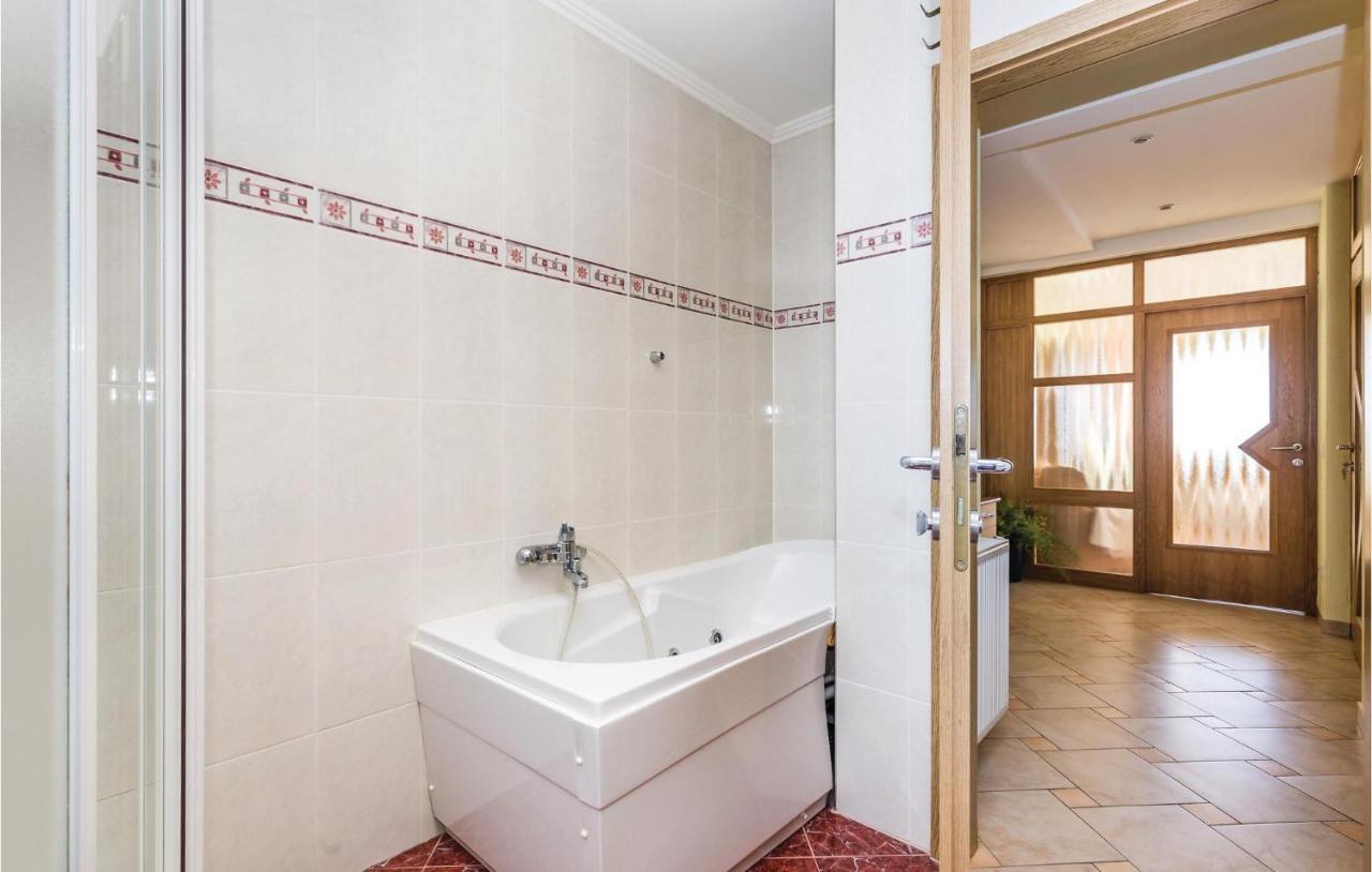 Stunning Apartment In Volosko With House Sea View 外观 照片